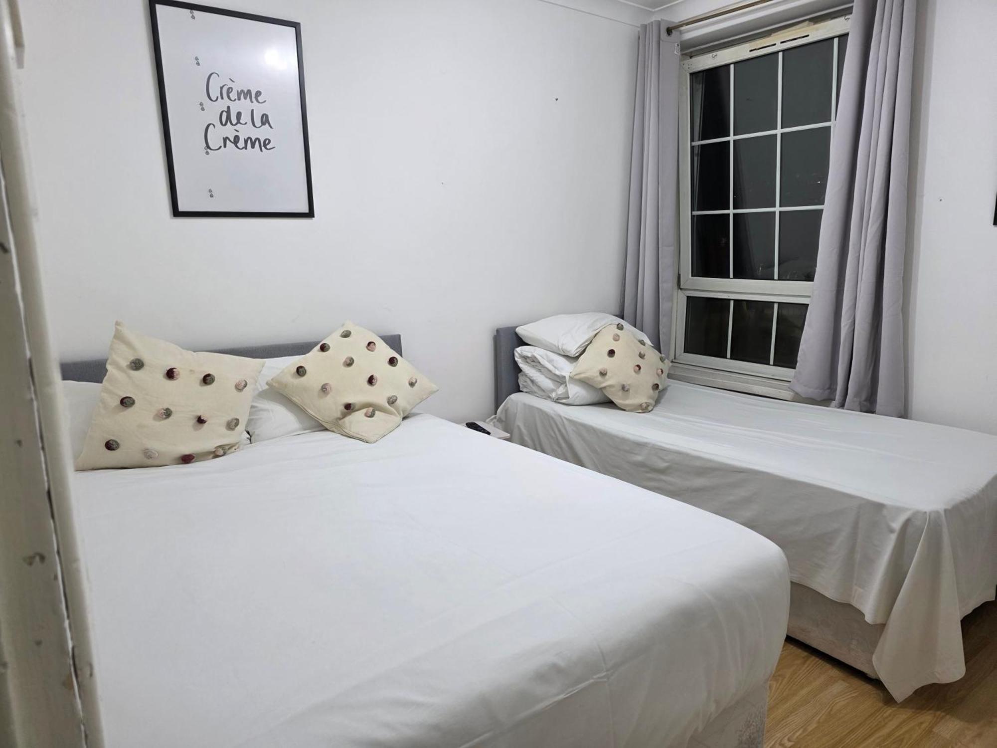 לונדון Budget Grey House מראה חיצוני תמונה