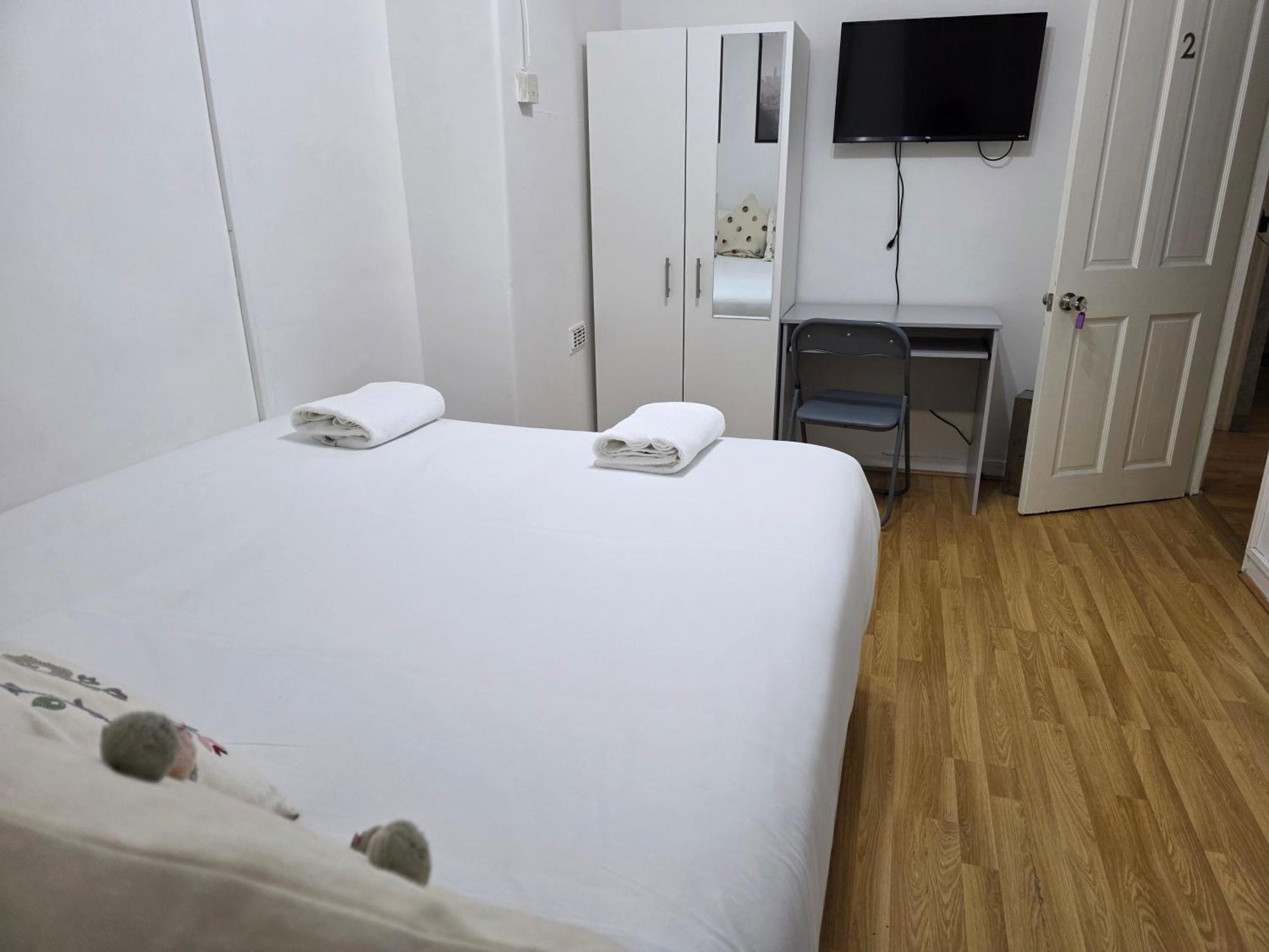 לונדון Budget Grey House מראה חיצוני תמונה